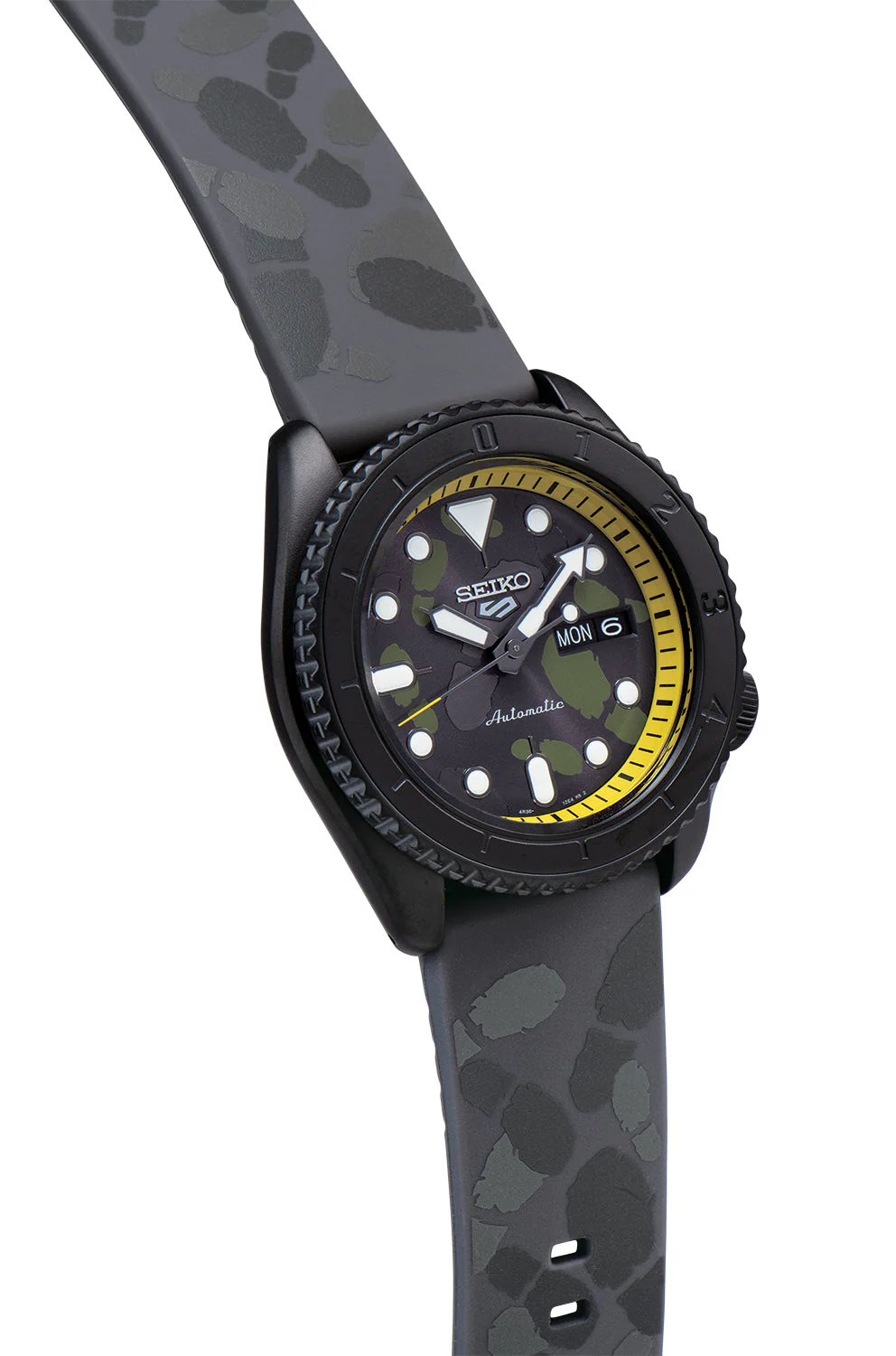 Seiko 5 Sports X One Piece (SRPH69K1) - Image 4